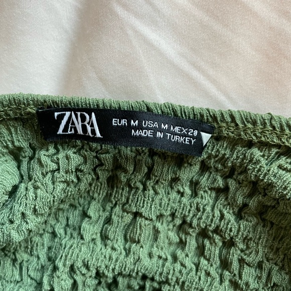 Green Zara textured halter top - Picture 3 of 5